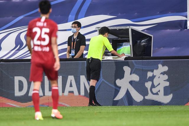 中国男篮FIBA最新排名，姚明时代红利耗尽，郭士强面临难题！